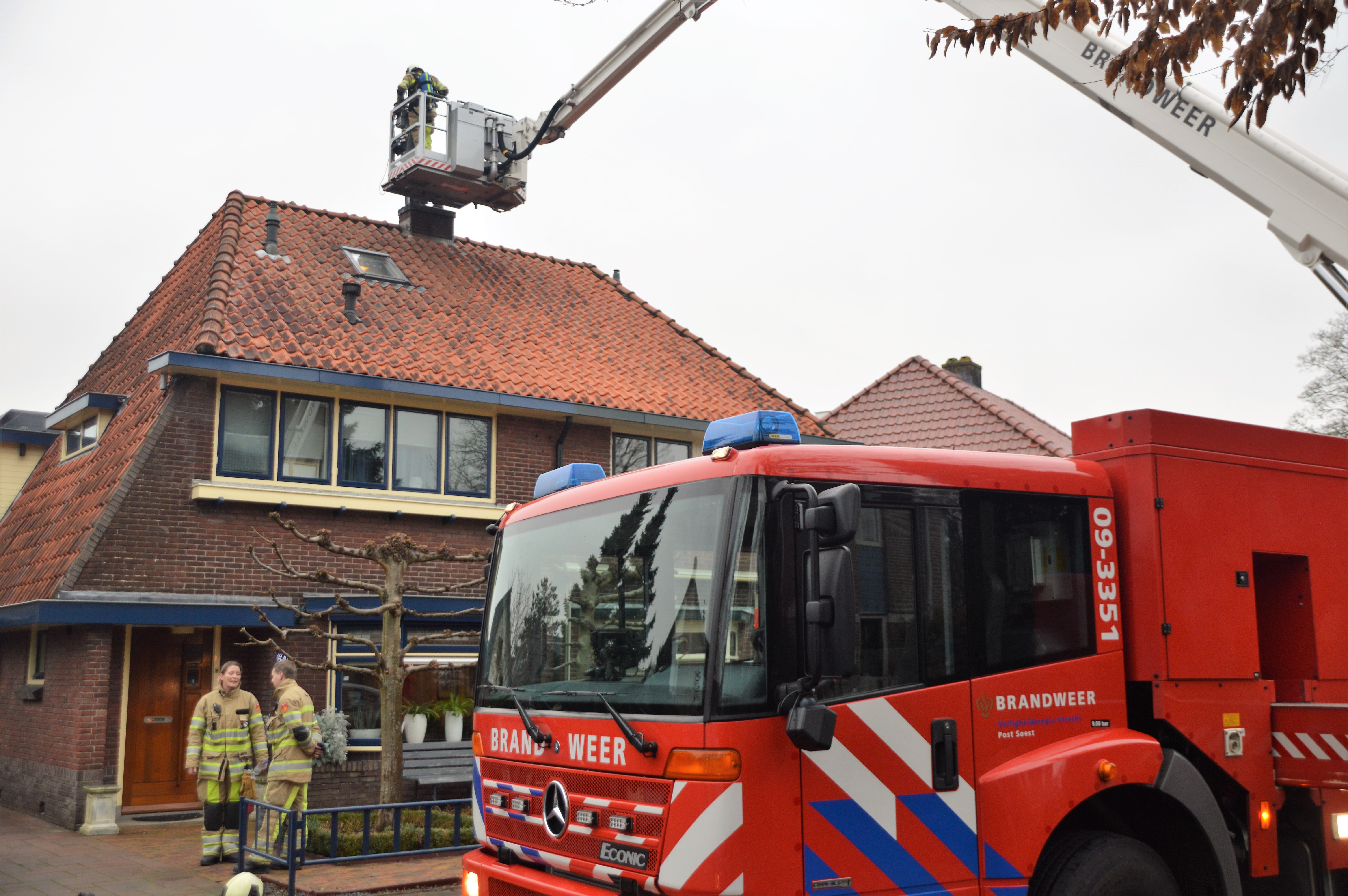 Veel bekijks bij schoorsteenbrand