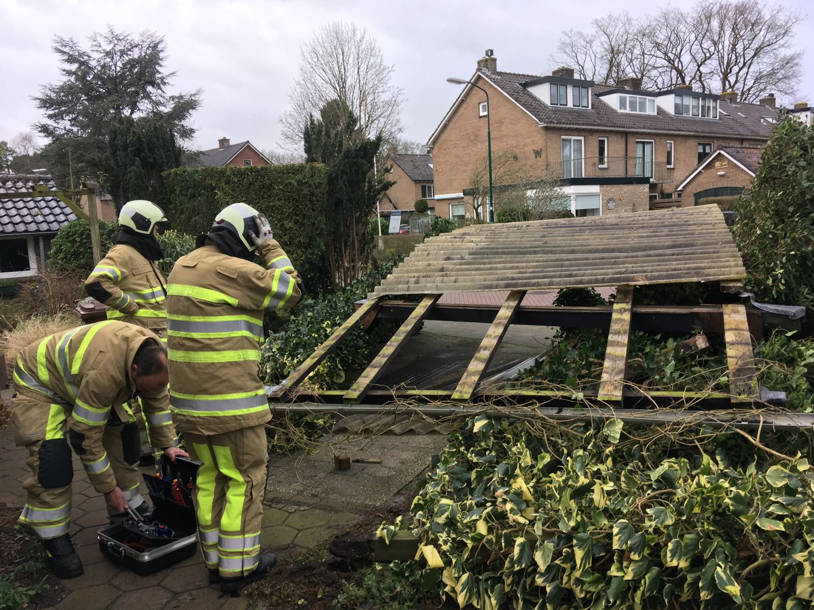 Storm en windvlagen houden huis – vervolg