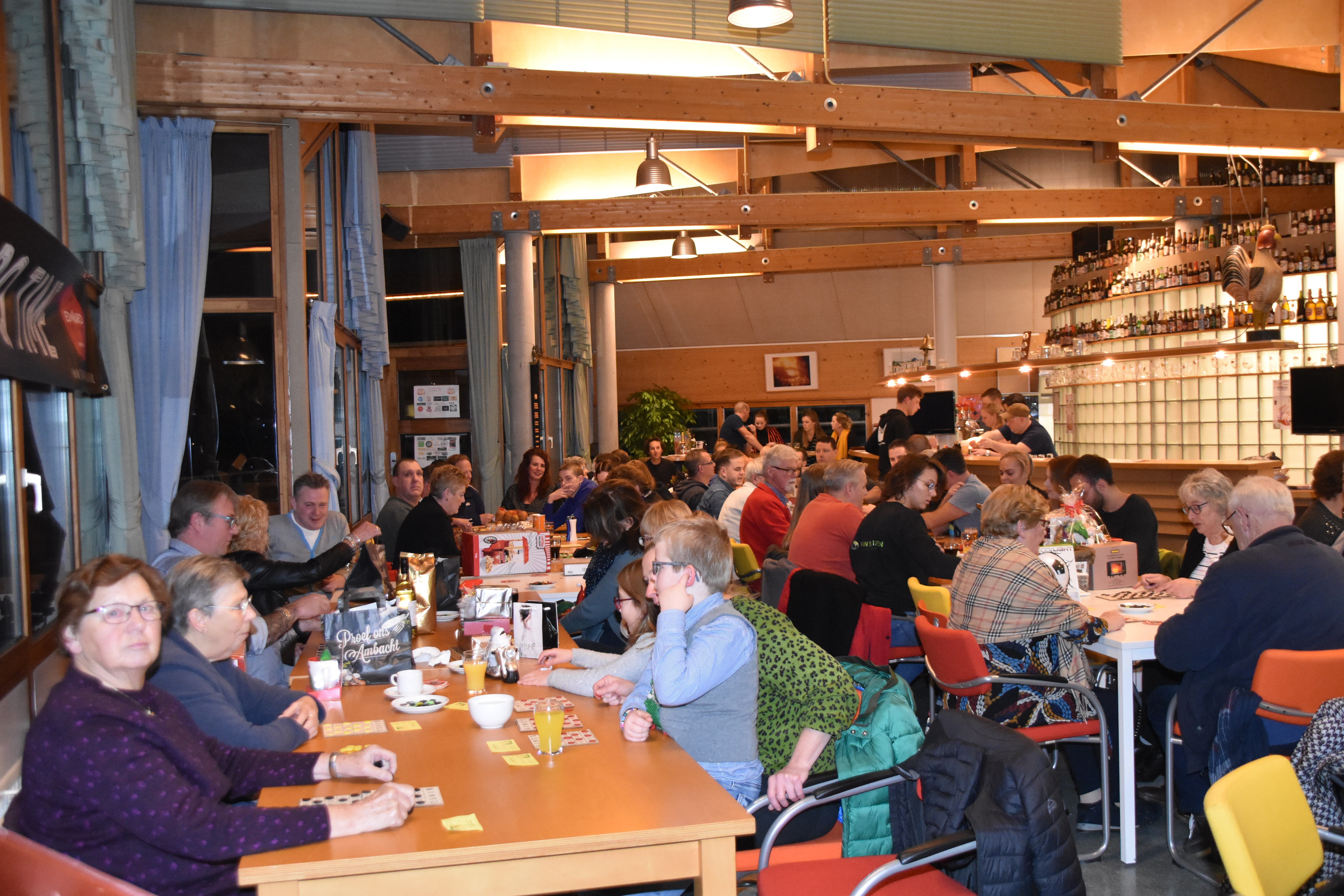 Prijzenregen op bingoavond, uil liet vlees met rust….