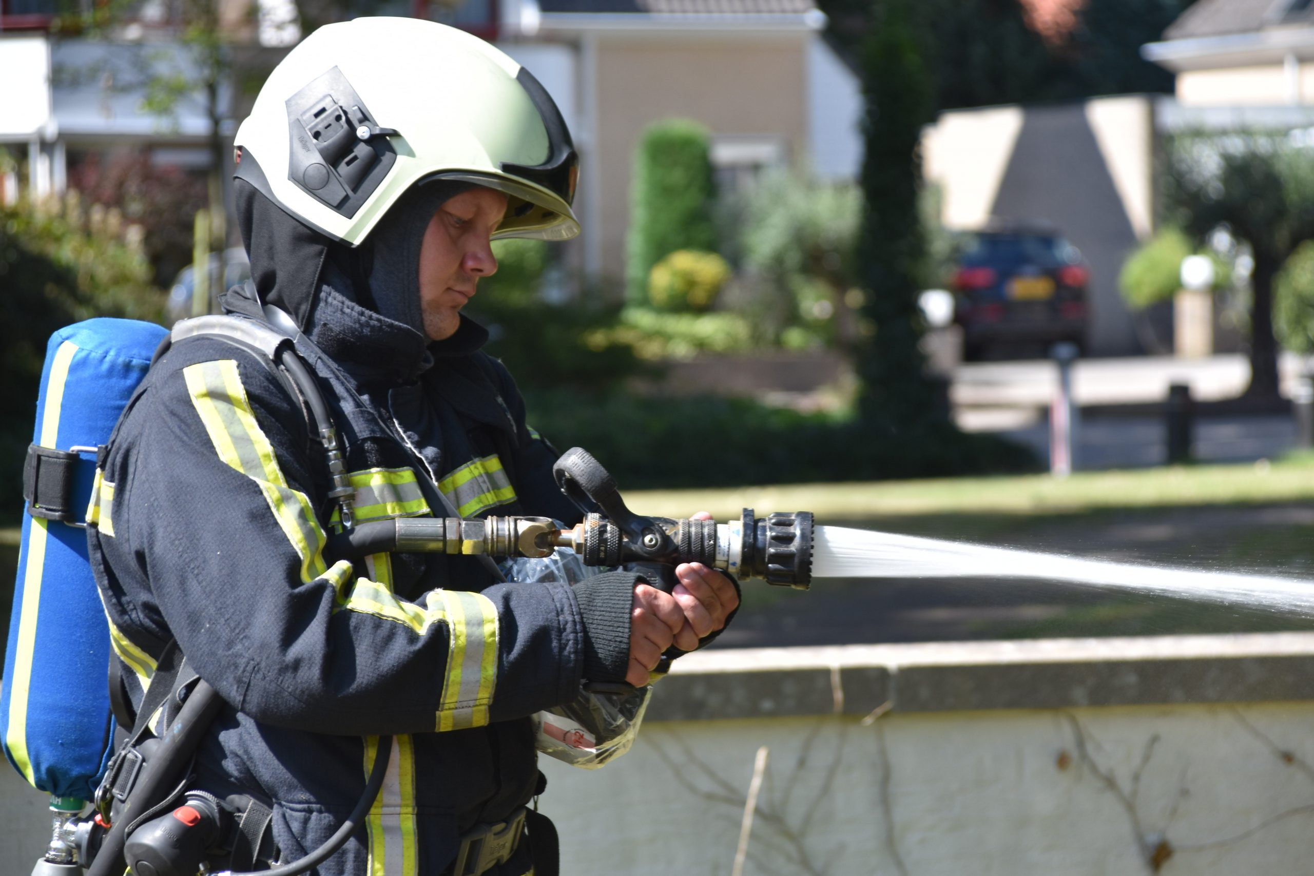 Jongens stichten brand en gaan ervandoor