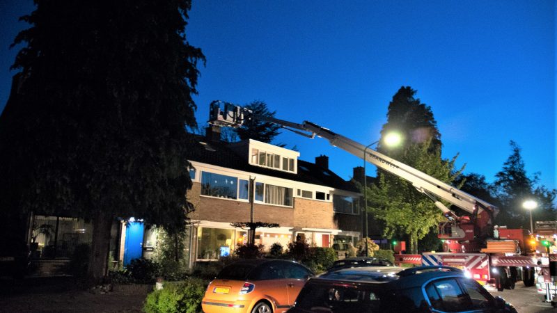 Schoorsteenbrand snel onder controle