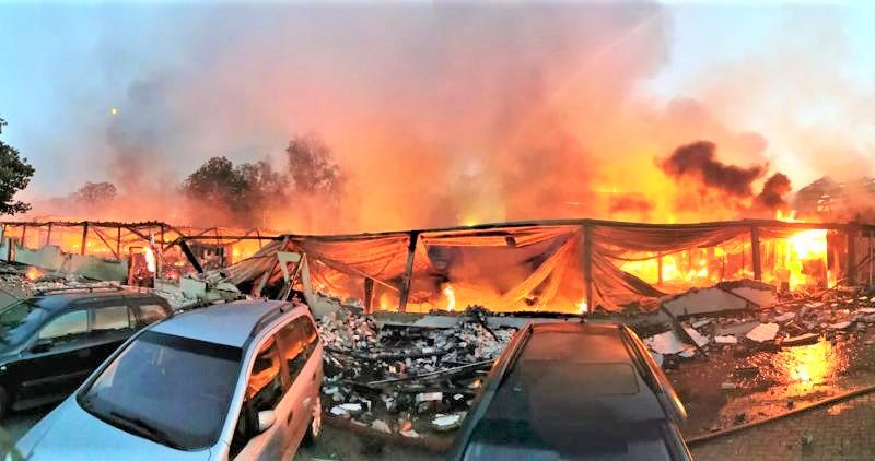 Miljoenenschade bij brand Wooncentrum Soesterberg