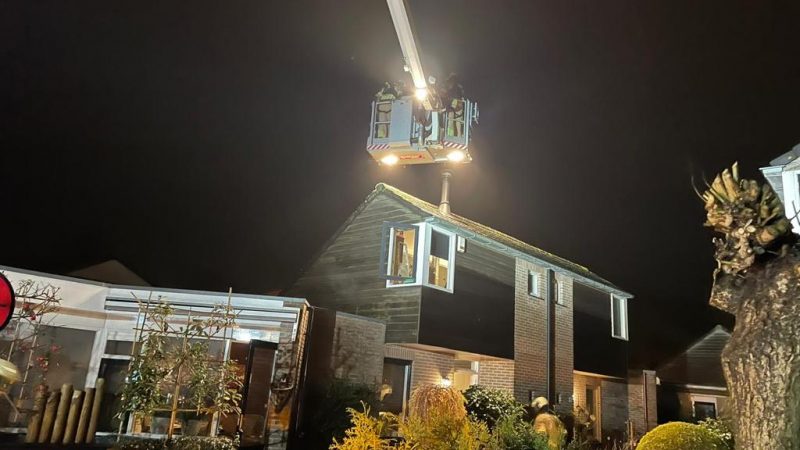 Geen brand in schoorsteen, toch geveegd