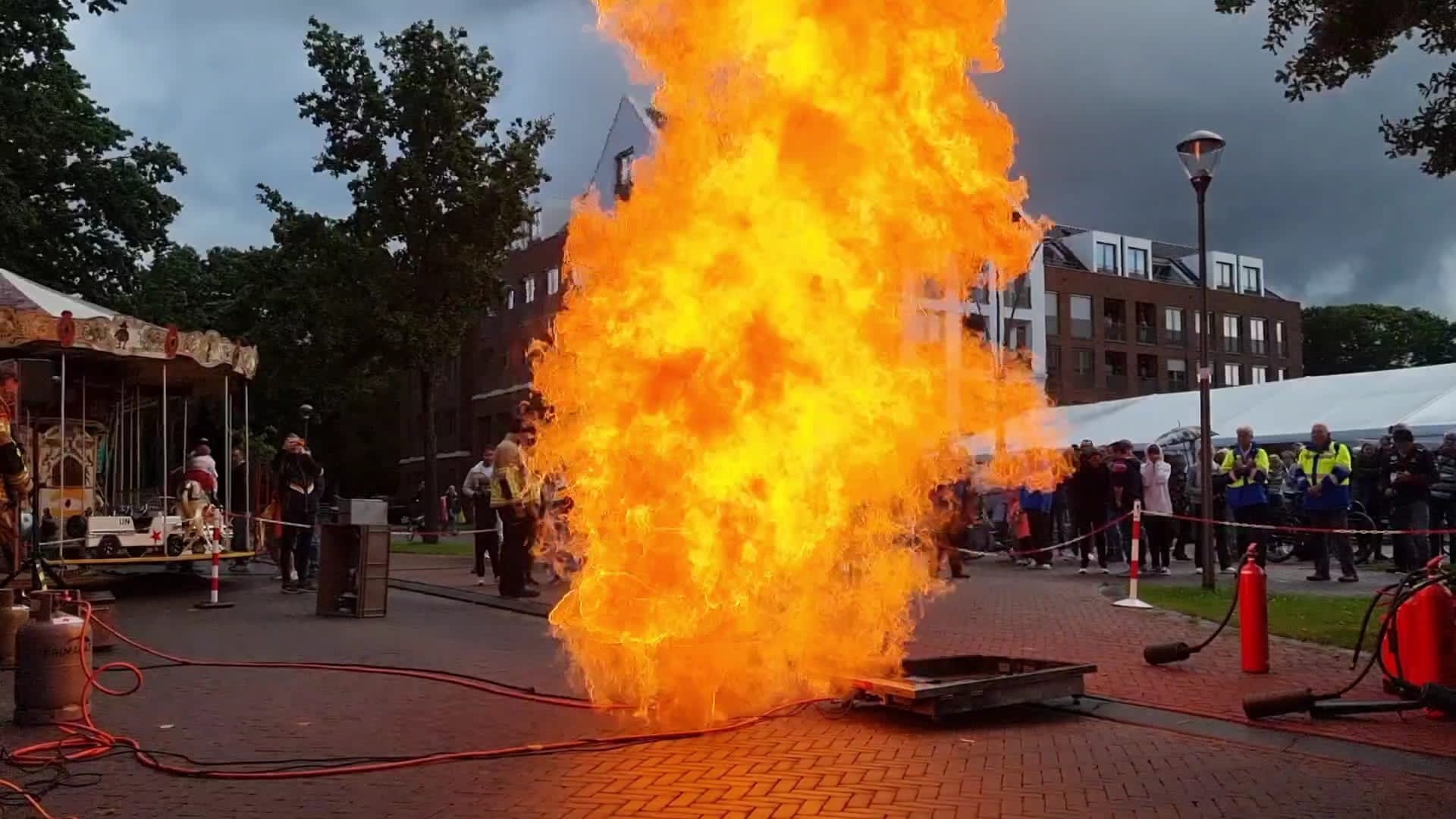 Brandweer bij opening Den Berghplein
