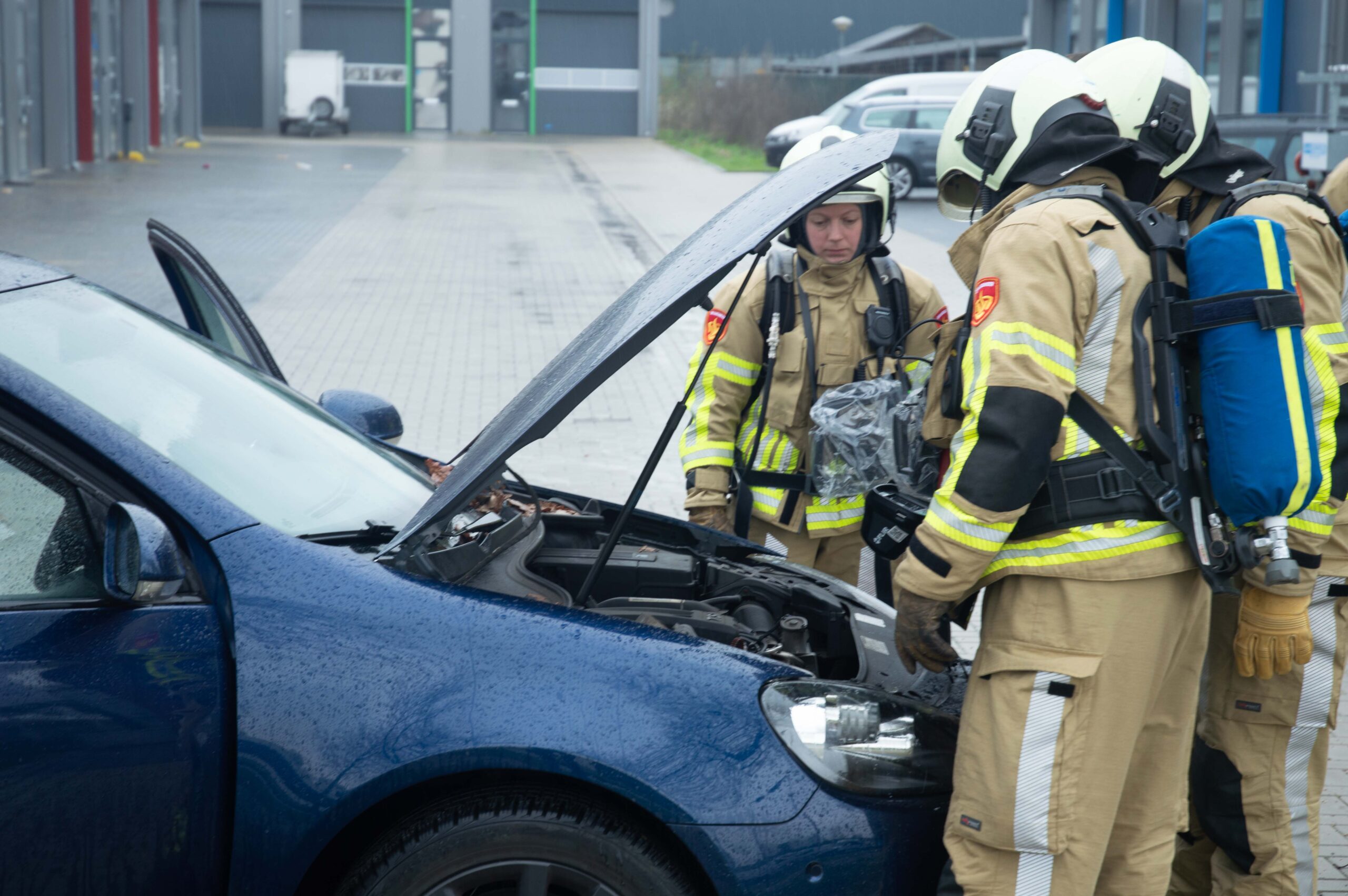 Brandweer naar gestrande collega