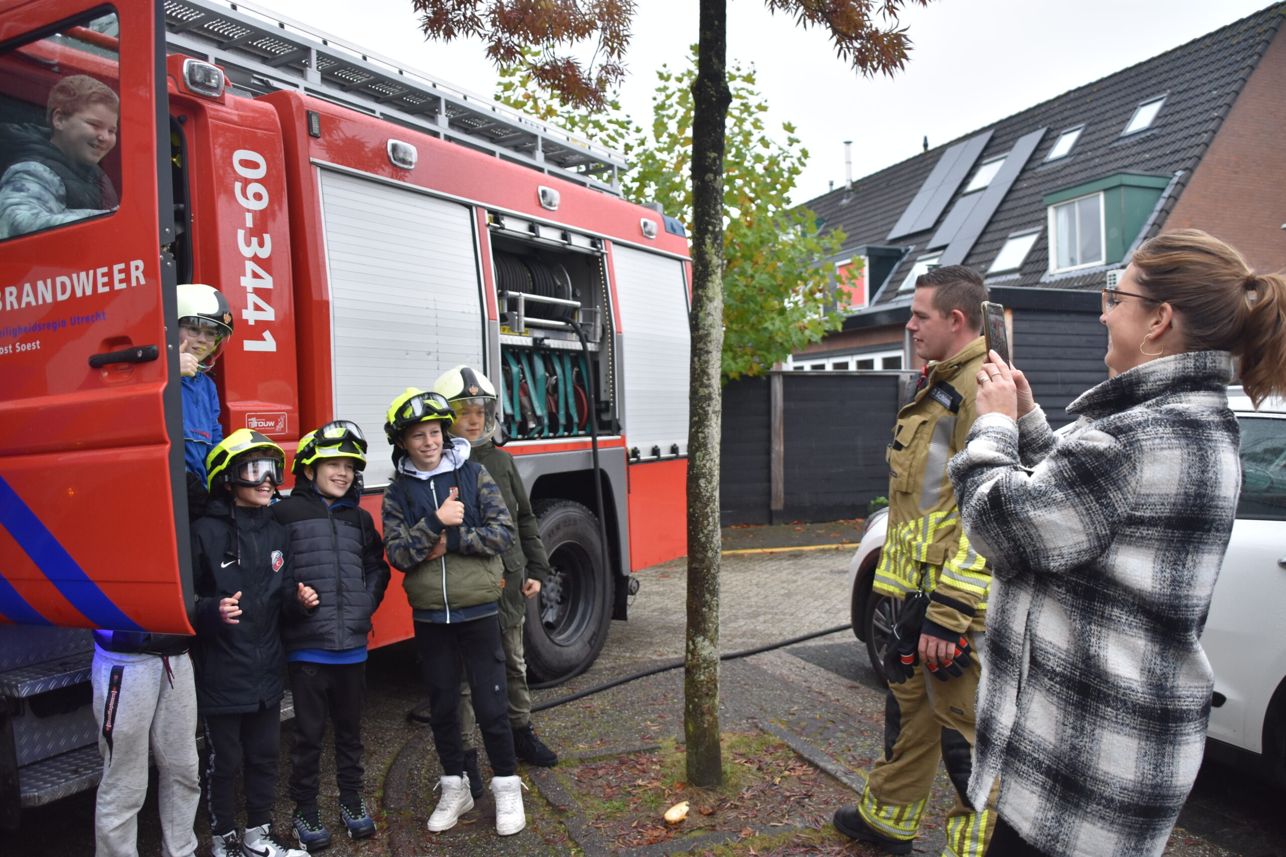 Brandweer bezoekt vijf scholen