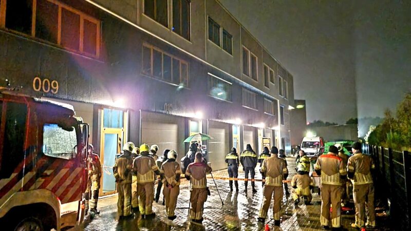 Brandweer urenlang in touw bij drugslab