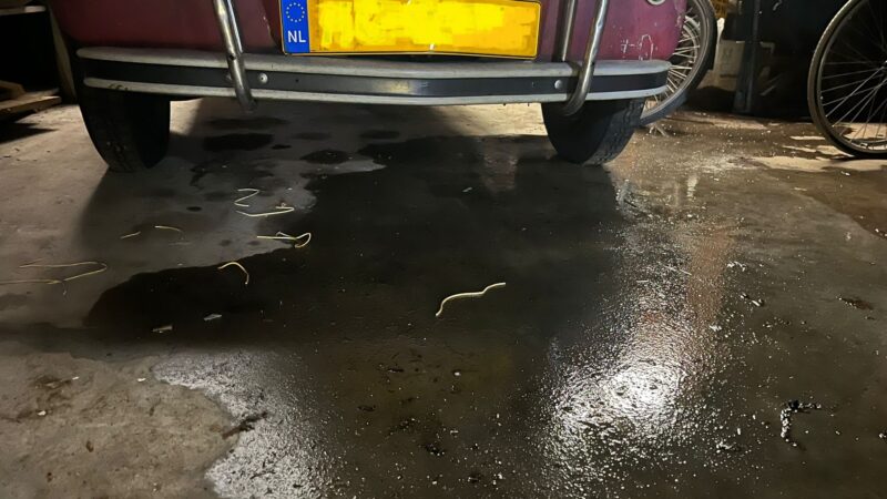 Lekkende benzineleiding reden brandweerinzet