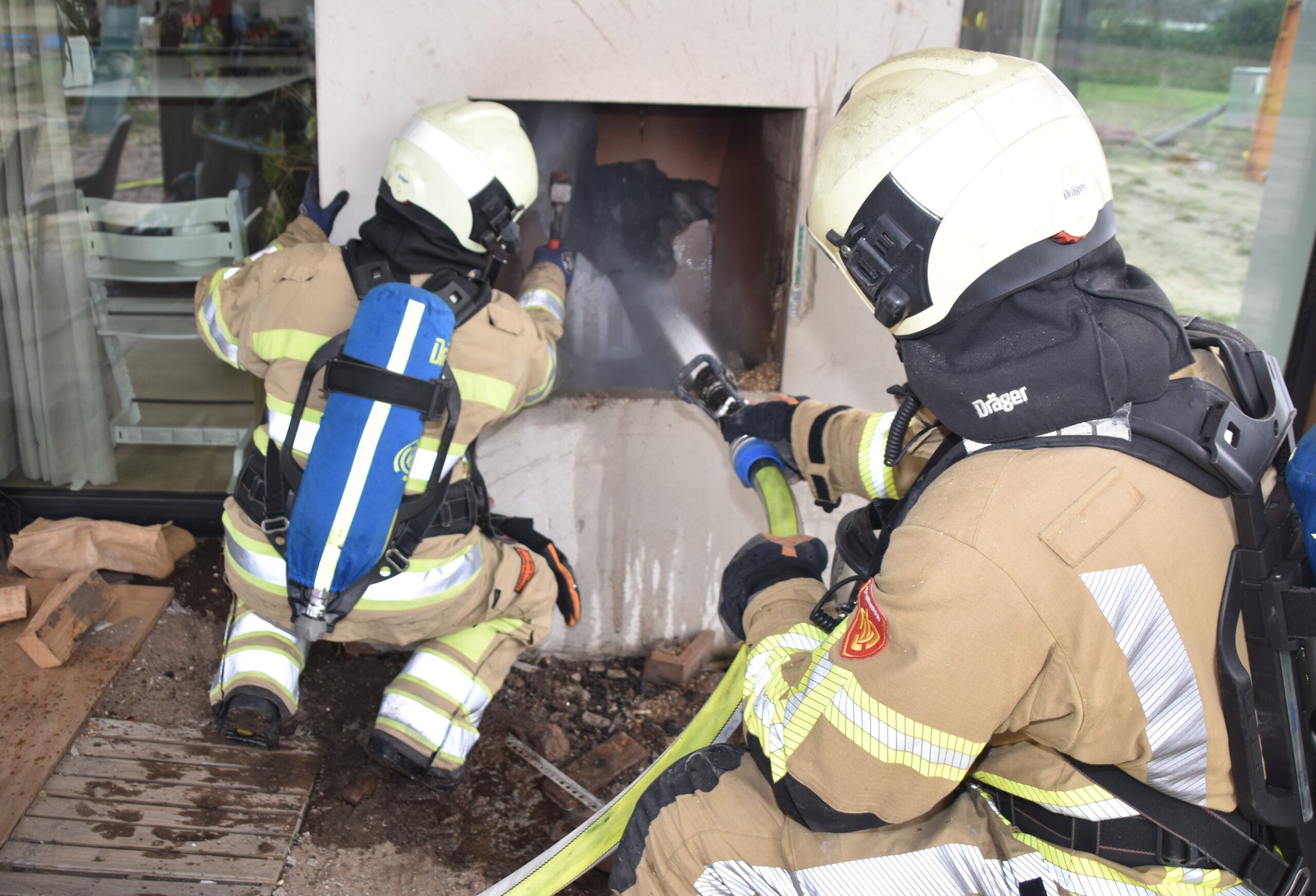 Langdurige brandweerinzet voor schoorsteenbrand