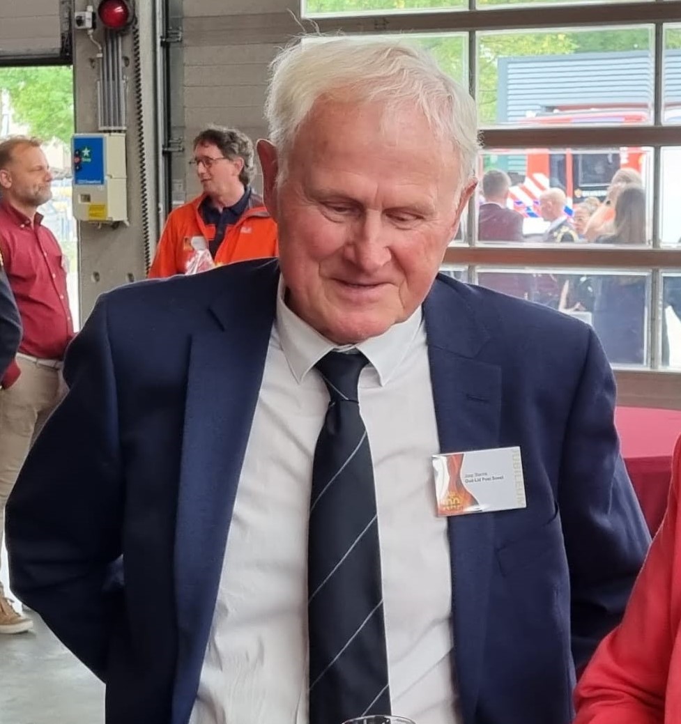 Indrukwekkend laatste afscheid van Joop Starink