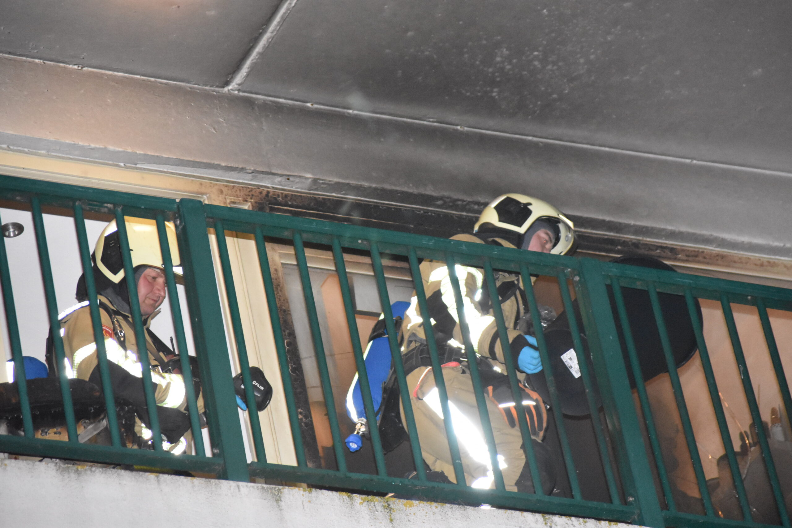 Brand op balkon flatwoning door achtergelaten peuken