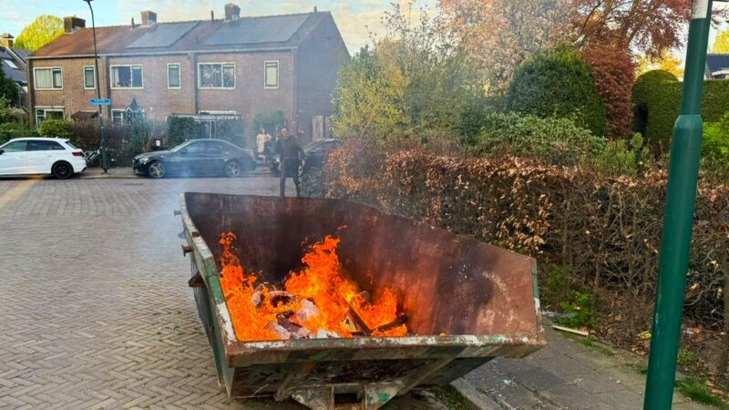 Waterleiding stuk bij bestrijden brand